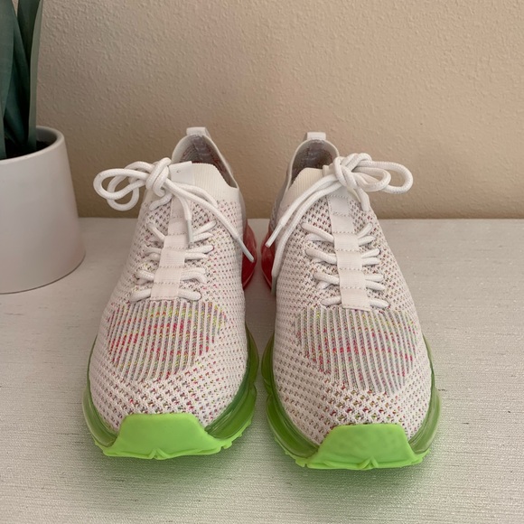 New La Sheela White Elastic Mesh Lace Slip On Fashion Sneakers Women’s 8 - Picture 5 of 13